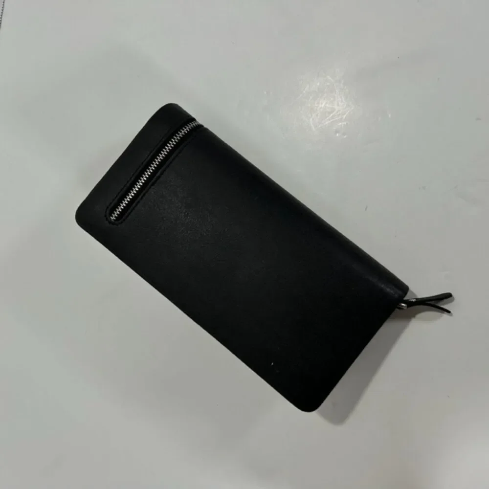 baellerry Black Leather Tech Wallet